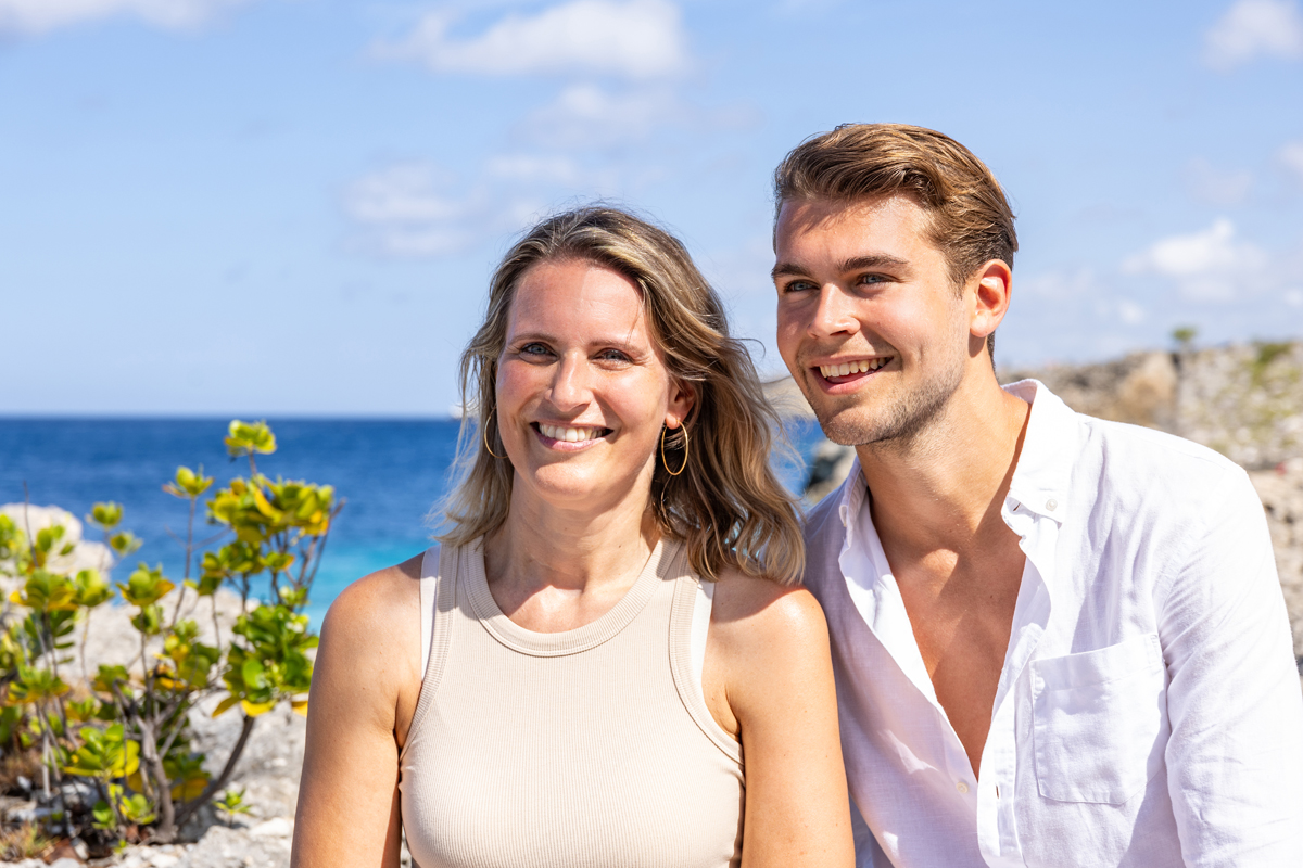 family beach photoshoot curacao