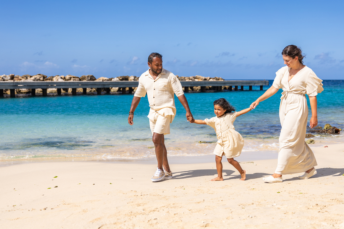 best photographer Curacao | photoshoot curacao beach