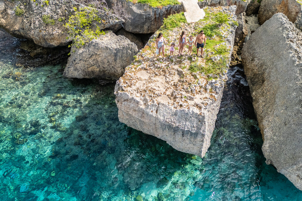 family beach photoshoot curacao